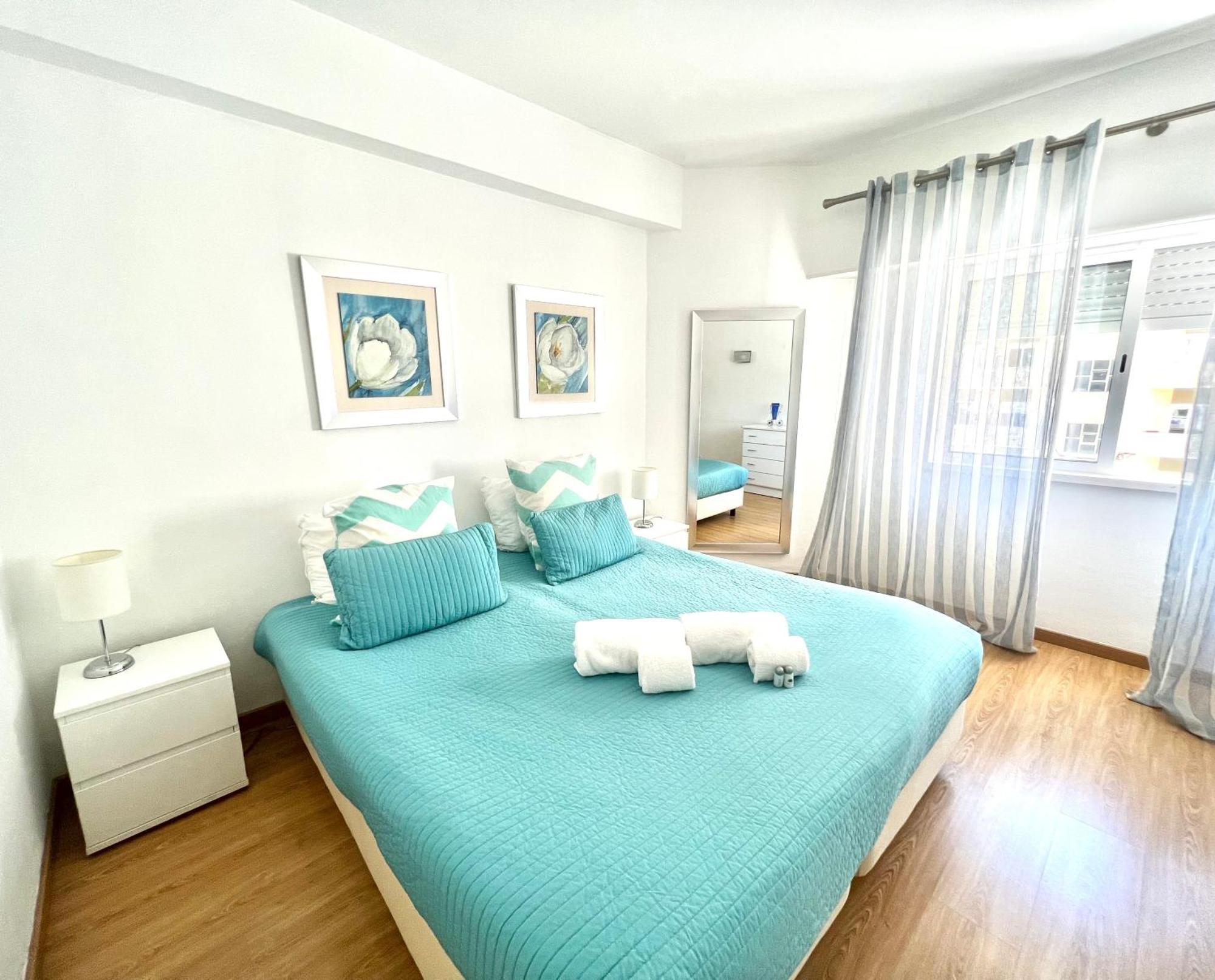 Torre 20 - Near The Beach - Quarteira Exterior photo